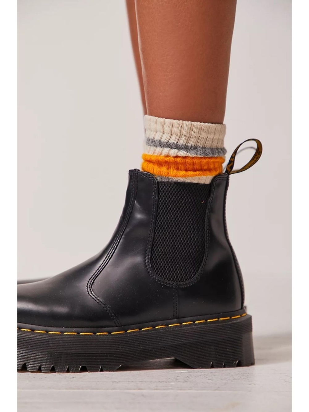 Doc Martens 2976 Quad Smooth Leather Platform Chelsea Boots - Picture 12 of 13